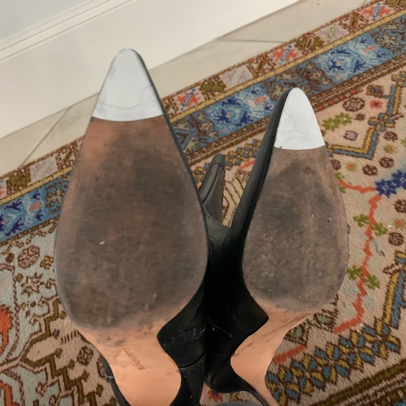 Banana Republic black leather boot - Picture 3 of 6